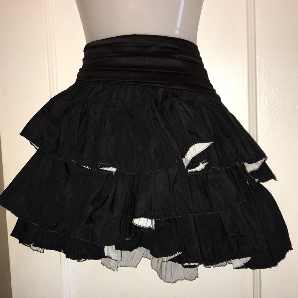 Zara XS skirt// new conditions